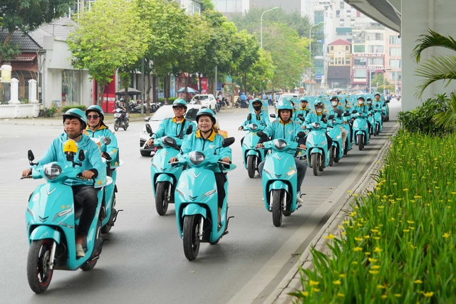 Hiện Xanh SM cung cấp thêm dịch vụ di chuyển và giao vận bằng xe máy điện.