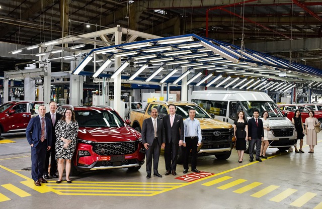 Xuất xưởng các mẫu ô tô lắp ráp trong nước tại nhà máy Ford Hải Dương. Xuất xưởng các mẫu ô tô lắp ráp trong nước tại nhà máy Ford Hải Dương. Ô tô lắp ráp trong nước có thể lại được giảm lệ phí trước bạ