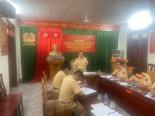 Bắc Giang: CSGT toàn tỉnh trực 100% quân số trong 5 ngày nghỉ lễ 30/4- Ảnh 1.