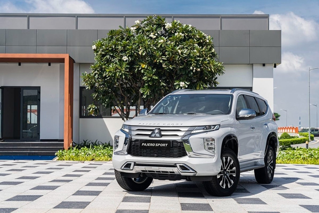 Mẫu xe Mitsubishi Pajero Sport thậm chí rơi vào nhóm 10 ô tô ế ẩm nhất thị trường tháng 2/2024.