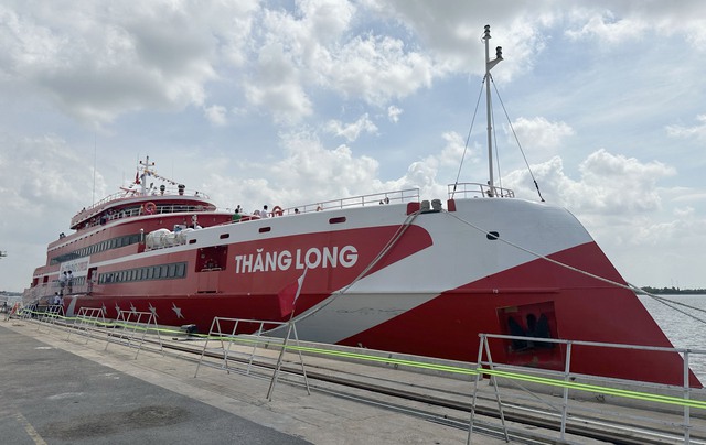 Khai trương tàu cao tốc TP. HCM - Côn Đảo, giá vé rẻ nhất 615.000 đồng- Ảnh 6. Khai trương tàu cao tốc TP. HCM - Côn Đảo, giá vé rẻ nhất 615.000 đồng- Ảnh 6.