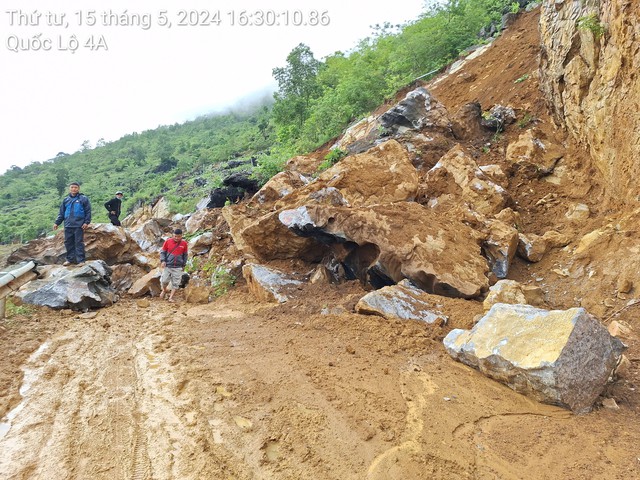 Đã thông xe QL4A qua Cao Bằng - Ảnh 2.