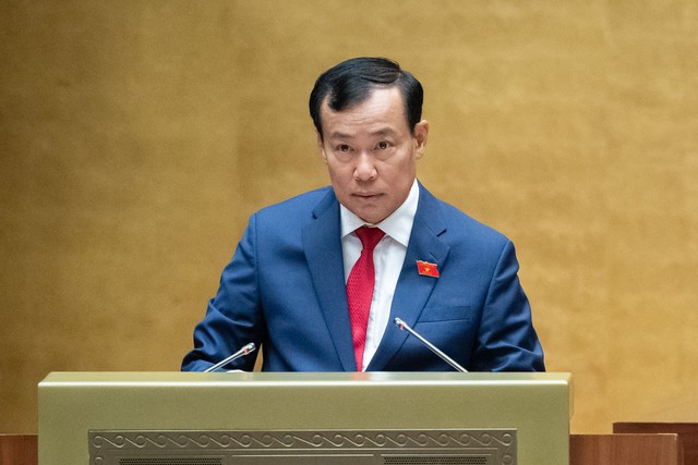 Quốc hội thảo luận dự thảo Luật Đường bộ: Thanh tra giao thông không kiểm tra, xử lý vi phạm trên đường- Ảnh 1.