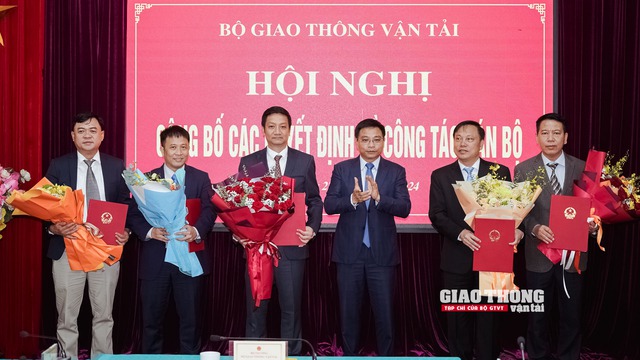 Bộ GTVT điều động, bổ nhiệm 5 nhân sự quan trọng- Ảnh 4. Bộ GTVT điều động, bổ nhiệm 5 nhân sự quan trọng- Ảnh 4.