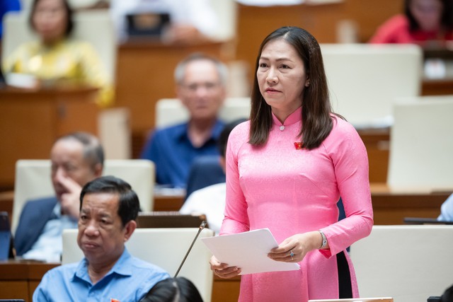 ĐBQH đề nghị không quy định CSGT được trích một phần tiền phạt vi phạm giao thông- Ảnh 1. ĐBQH đề nghị không quy định CSGT được trích một phần tiền phạt vi phạm giao thông- Ảnh 1.