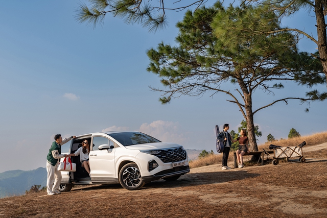 Mẫu xe gầm cao 7 chỗ ngồi Custin lắp ráp trong nước tại nhà máy Hyundai Ninh Bình.  Kịch bản nào cho thị trường ô tô nếu được giảm lệ phí trước bạ?