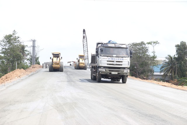 Chuẩn bị khánh thành tuyến nối QL91 và tuyến tránh TP. Long Xuyên- Ảnh 1.
