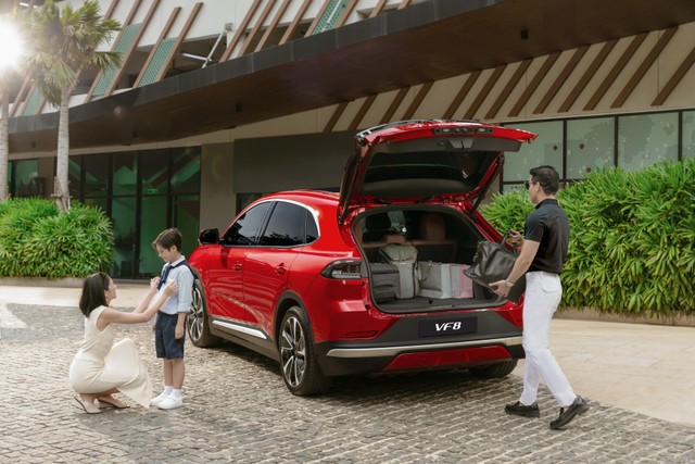 Mẫu xe thuần điện VinFast VF 8 nhận 5 giải thưởng ASEAN NCAP. Mẫu xe thuần điện VinFast VF 8 nhận 5 giải thưởng ASEAN NCAP.