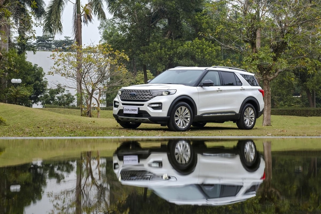 Ford Explorer đang phân phối tại thị trường Việt Nam là phiên bản nâng cấp nhẹ được ra mắt vào đầu tháng 1/2022.