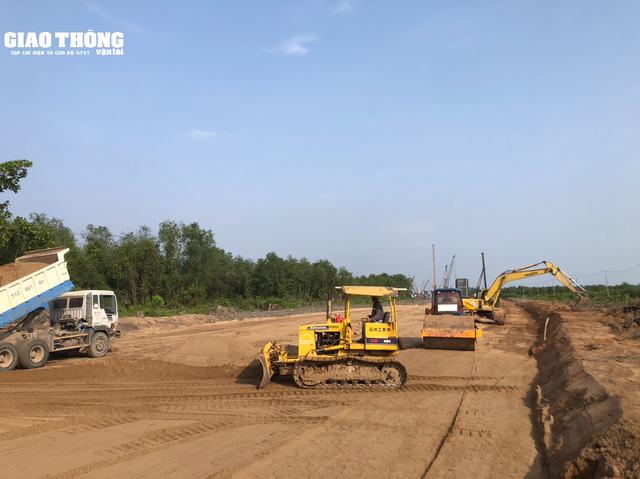 Vẫn thiếu nguồn vật liệu thi công dự án Tân Vạn - Nhơn Trạch- Ảnh 1. Vẫn thiếu nguồn vật liệu thi công dự án Tân Vạn - Nhơn Trạch- Ảnh 1.