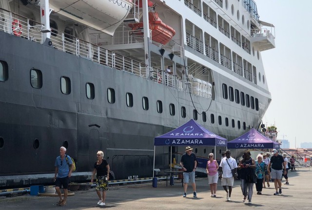 Bộ trưởng Nguyễn Văn Hùng: Giá vé máy bay làm giảm tính cạnh tranh của các tour du lịch- Ảnh 2.