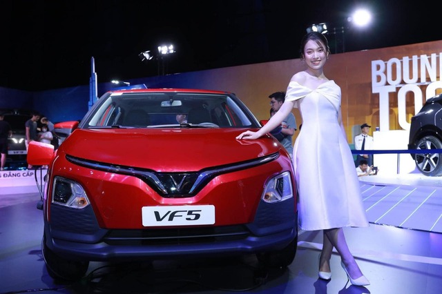 Mẫu xe VinFast VF 5 đang nhận được sự chào đón tích cực từ thị trường.