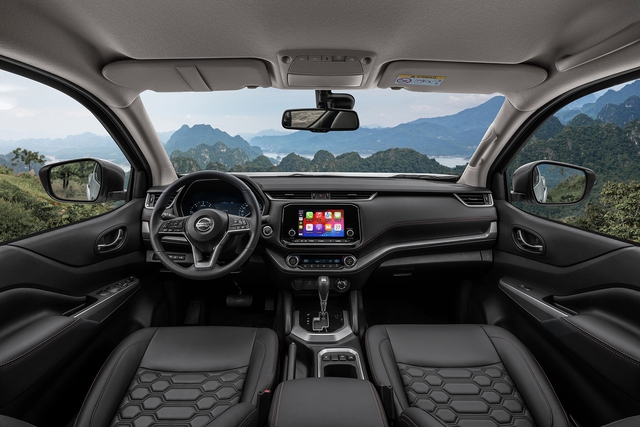 Khoang nội thất được nâng cấp với màn hình cảm ứng sắc nét hơn.