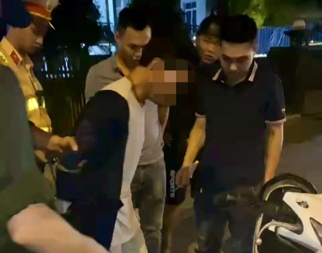Vừa trộm xe máy, đang mang đi tiêu thụ thì bị Cảnh sát 141 bắt giữ- Ảnh 1.