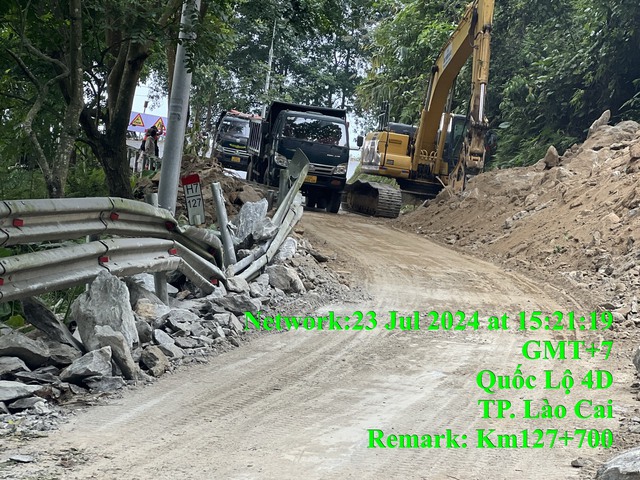 Thông xe QL4D sau hơn 20 giờ ách tắc- Ảnh 1.