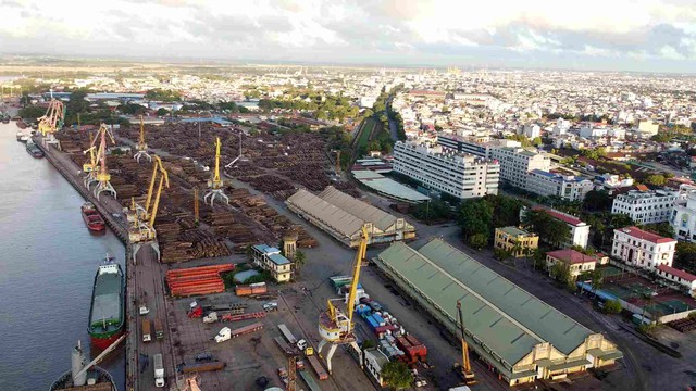 Hải Phòng: Phải di chuyển hàng hoá tại các kho, bãi ở Cảng Hoàng Diệu trước ngày 22/8/2024- Ảnh 1.