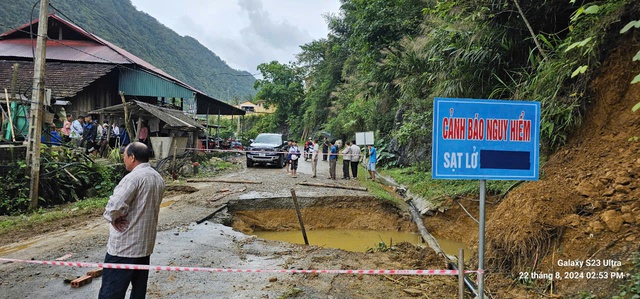 Cao Bằng: Nguy cơ đứt đường trên Đường tỉnh 202- Ảnh 1. Cao Bằng: Nguy cơ đứt đường trên Đường tỉnh 202- Ảnh 1.