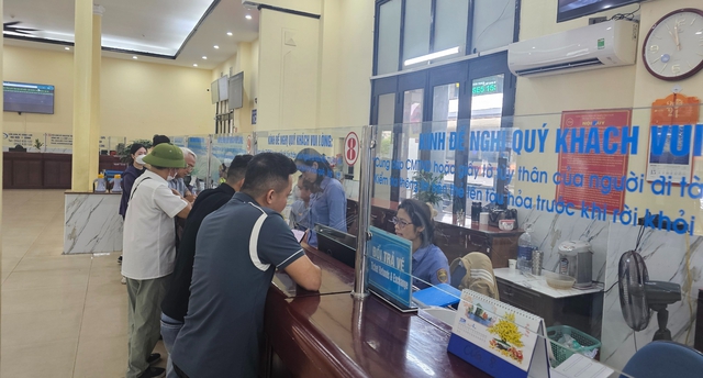 Dịp Quốc khánh 2/9 đường sắt tăng nhiều tàu khách - Ảnh 1.