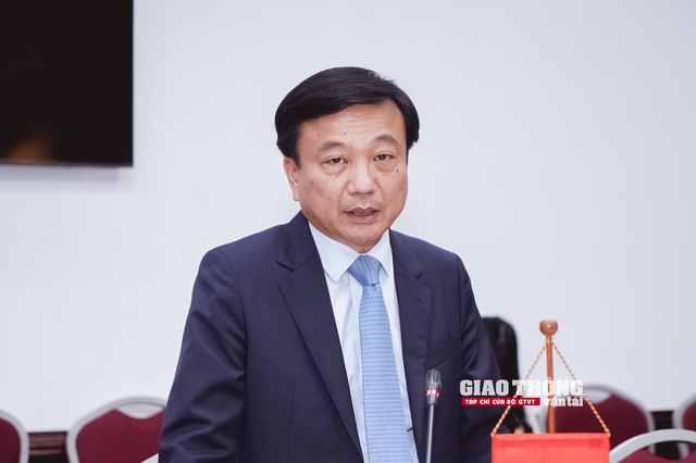 Bộ GTVT trao Kỷ niệm chương cho Bí thư thứ nhất Đại sứ quán Australia- Ảnh 6.