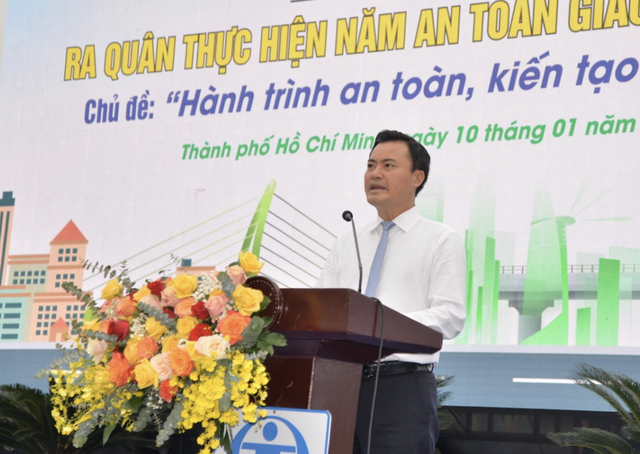 TP. HCM ra quân phát động năm An toàn giao thông 2025 - Ảnh 3.