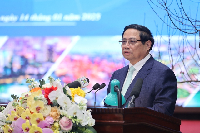 Huy động nguồn lực xử lý ô nhiễm không khí, ùn tắc giao thông tại Hà Nội - Ảnh 1.