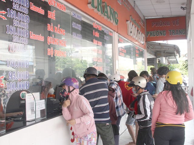 Các bến xe TP. HCM đón khoảng 100.000 khách/ ngày dịp Tết Ất Tỵ 2025- Ảnh 2.