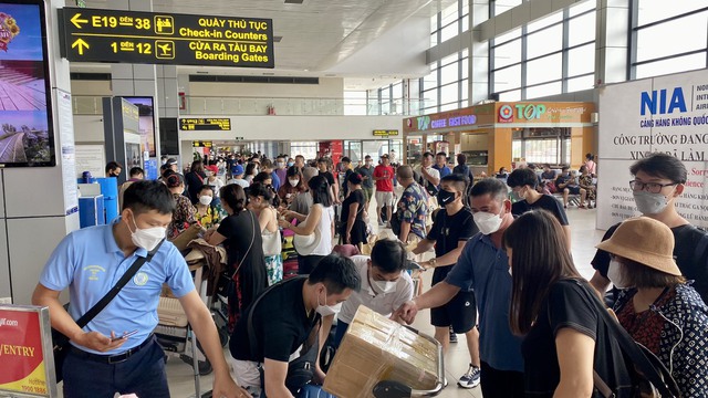 Hơn 64 triệu hành khách đi lại bằng đường hàng không 9 tháng đầu năm 2025 - Ảnh 1.