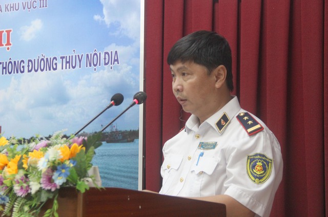 Cảng vụ ĐTNĐ Khu vực III tuyên truyền pháp luật giao thông đường thuỷ nội địa cho các cảng, bến - Ảnh 3.
