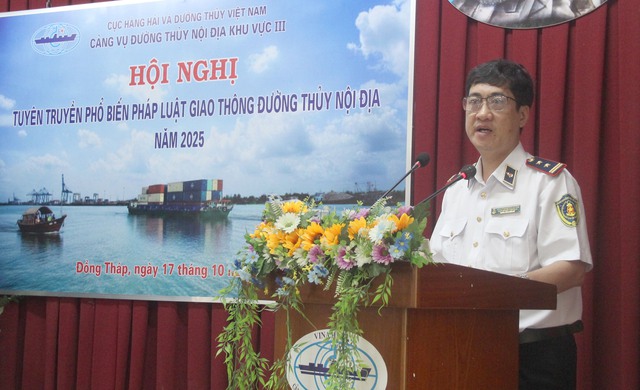 Cảng vụ ĐTNĐ Khu vực III tuyên truyền pháp luật giao thông đường thuỷ nội địa cho các cảng, bến - Ảnh 6.