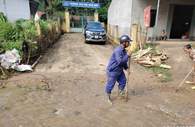 Xử lý điểm ùn tắc và bảo đảm giao thông trên QL6 qua tỉnh Sơn La và Điện Biên - Ảnh 2.