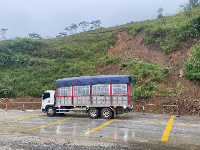 Kiến nghị công bố lệnh khẩn cấp tại Km141+200 QL6 tỉnh Phú Thọ - Ảnh 3.