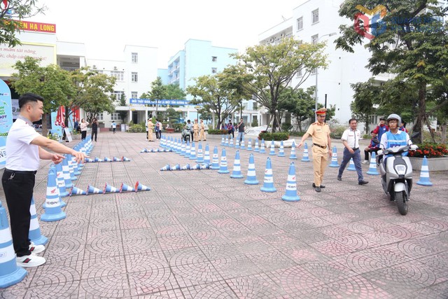 Quảng Ninh: Nâng cao nhận thức về an toàn giao thông cho lứa tuổi học sinh- Ảnh 1.