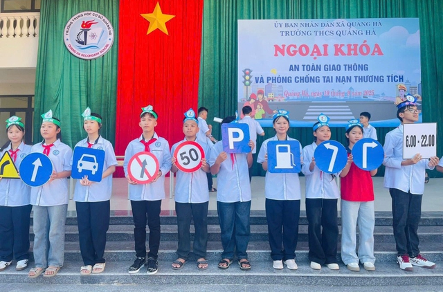 Quảng Ninh: Nâng cao nhận thức về an toàn giao thông cho lứa tuổi học sinh- Ảnh 4.