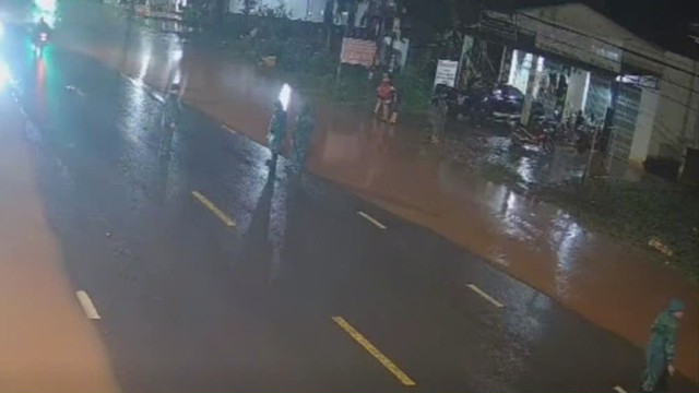 Nữ tài xế 33 tuổi tông tử vong Chủ tịch xã Dray Bhăng khi đang điều tiết giao thông- Ảnh 1.