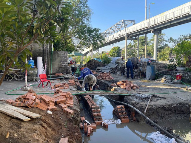 Uông Bí tập trung nâng cao chất lượng hạ tầng giao thông - Ảnh 1.