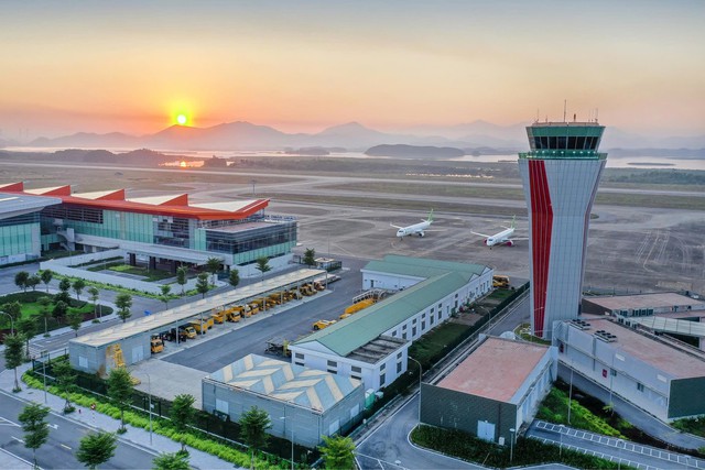 Thành lập Hội đồng thẩm định Quy hoạch Cảng hàng không quốc tế Vân Đồn - Ảnh 1.