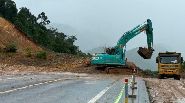 Bảo đảm an toàn trên cao tốc La Sơn - Hòa Liên - Ảnh 1.