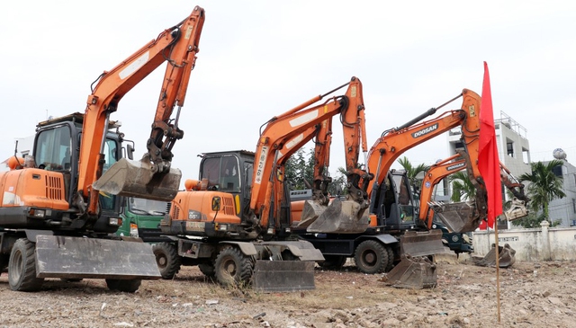 Quảng Ninh: Khởi công 13 dự án cải tạo, chỉnh trang đô thị đảm bảo ATGT tại phường Hà Lầm- Ảnh 2.