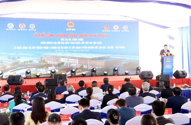 Khởi công Dự án tuyến đường sắt Lào Cai - Hà Nội - Hải Phòng tại ga Hải Dương Nam
