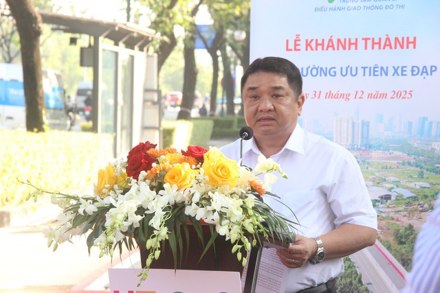 TP.HCM khánh thành làn đường ưu tiên xe đạp trên đường Mai Chí Thọ - Ảnh 2.