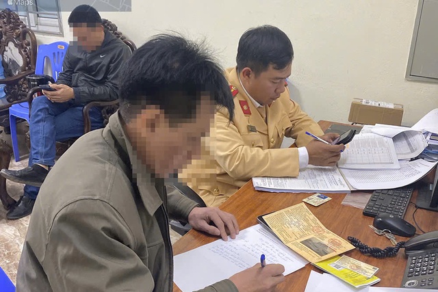 Phạt tiền, trừ điểm GPLX tài xế xe khách 