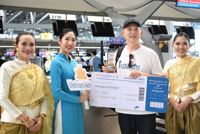 Sau công bố lãi kỷ lục, Vietnam Airlines mở lại nhiều đường bay quốc tế - Ảnh 2.