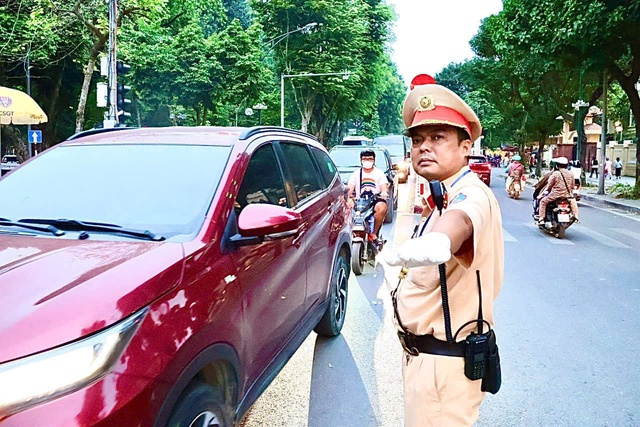 Hà Nội phân luồng giao thông dịp nghỉ lễ 30/4 - 01/5- Ảnh 1.