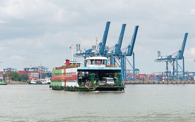 TP. HCM tăng giá vé qua phà Bình Khánh và phà Cát Lái từ ngày 5/5 - Ảnh 1.
