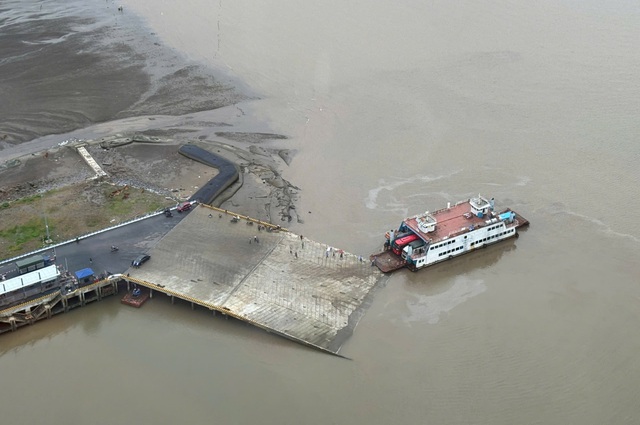 Hải Phòng hạn chế ôtô sang đảo Cát Bà dịp nghỉ lễ 30/4 - 01/5- Ảnh 1.