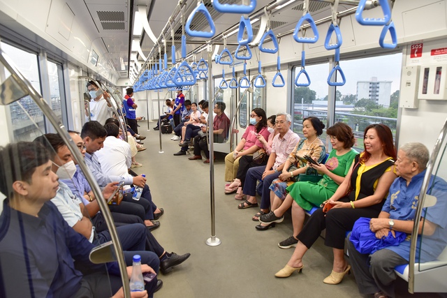 TP.HCM: Tuyến metro số 1 miễn phí vé cho hành khách đi tàu trong hai ngày 30/4 và 1/5 - Ảnh 2.