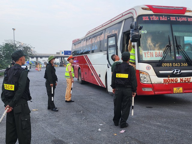 TNGT giảm sâu trong 5 ngày nghỉ lễ 30/4-01/5- Ảnh 1.