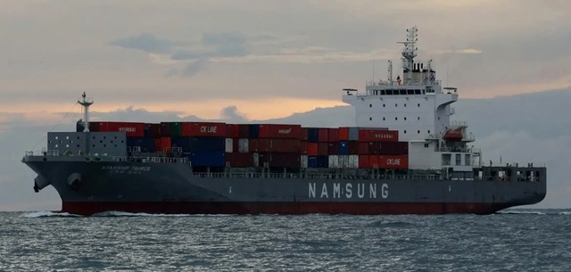 Kịp thời huy động tàu nước ngoài cứu sống 11 ngư dân tàu cá Quảng Ninh chìm trên biển - Ảnh 2.