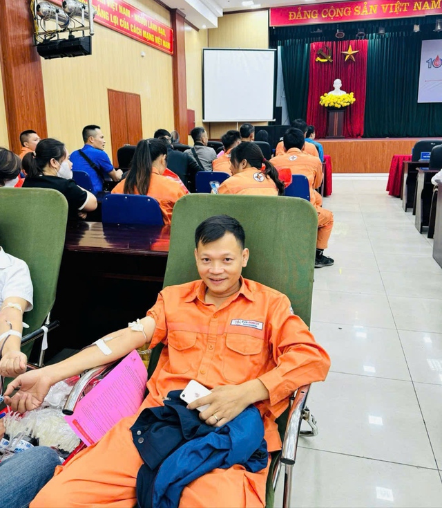 Nguyễn Văn Giáp - Người Lò trưởng thắp lửa tận tâm, lan tỏa tinh thần “Lao động giỏi, Lao động sáng tạo”  - Ảnh 4.