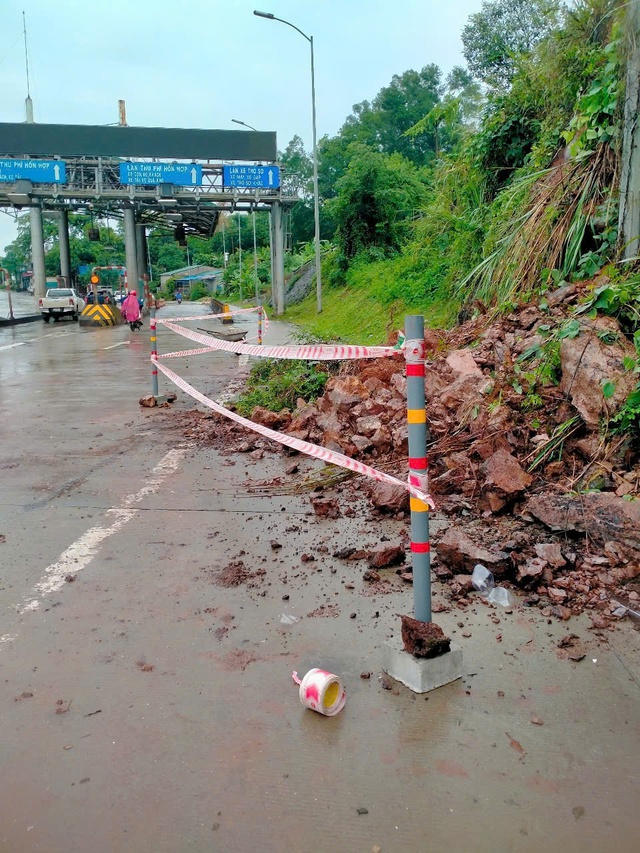 Thái Nguyên QL3 nhiều đoạn bị ngập, sạt lở do mưa lớn  - Ảnh 3.